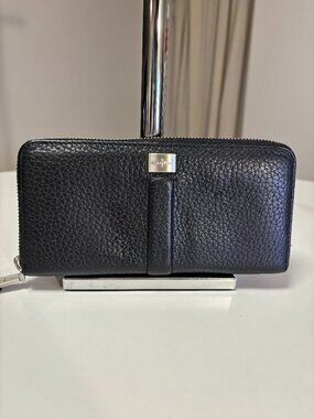 Cole Haan Black Pebbled Leather Zip Around Wallet - Sapphire Blue Interior EUC